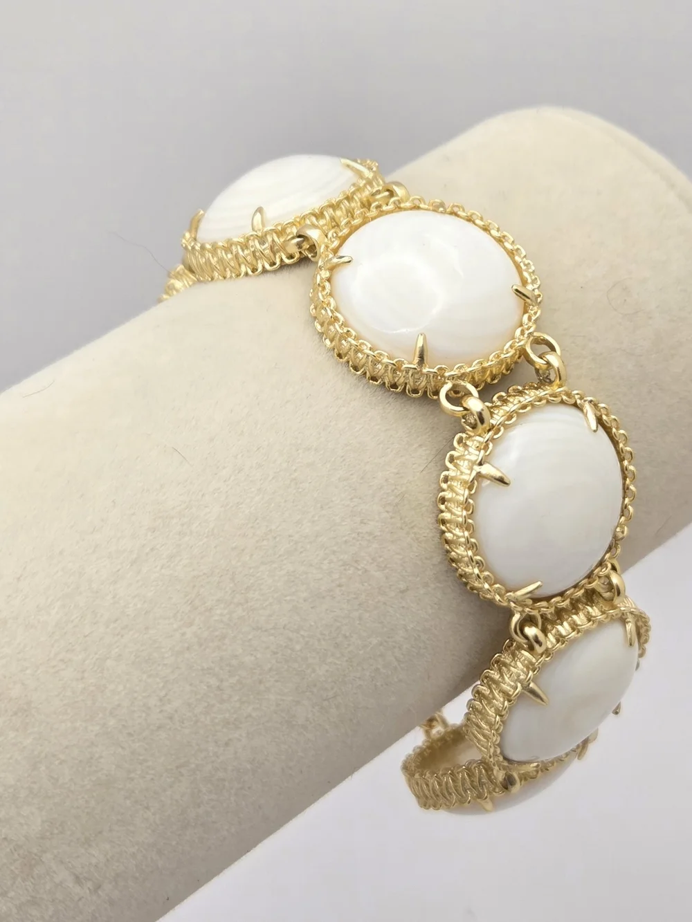 Kendra Scott Gold Tone White Banded Agate Link Bracelet